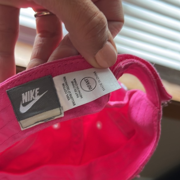 Nike Infant Hat - Picture 3 of 4